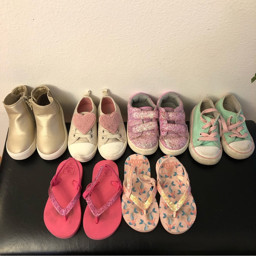 Bundle set of 6 shoes for girls size 5 , good condition.